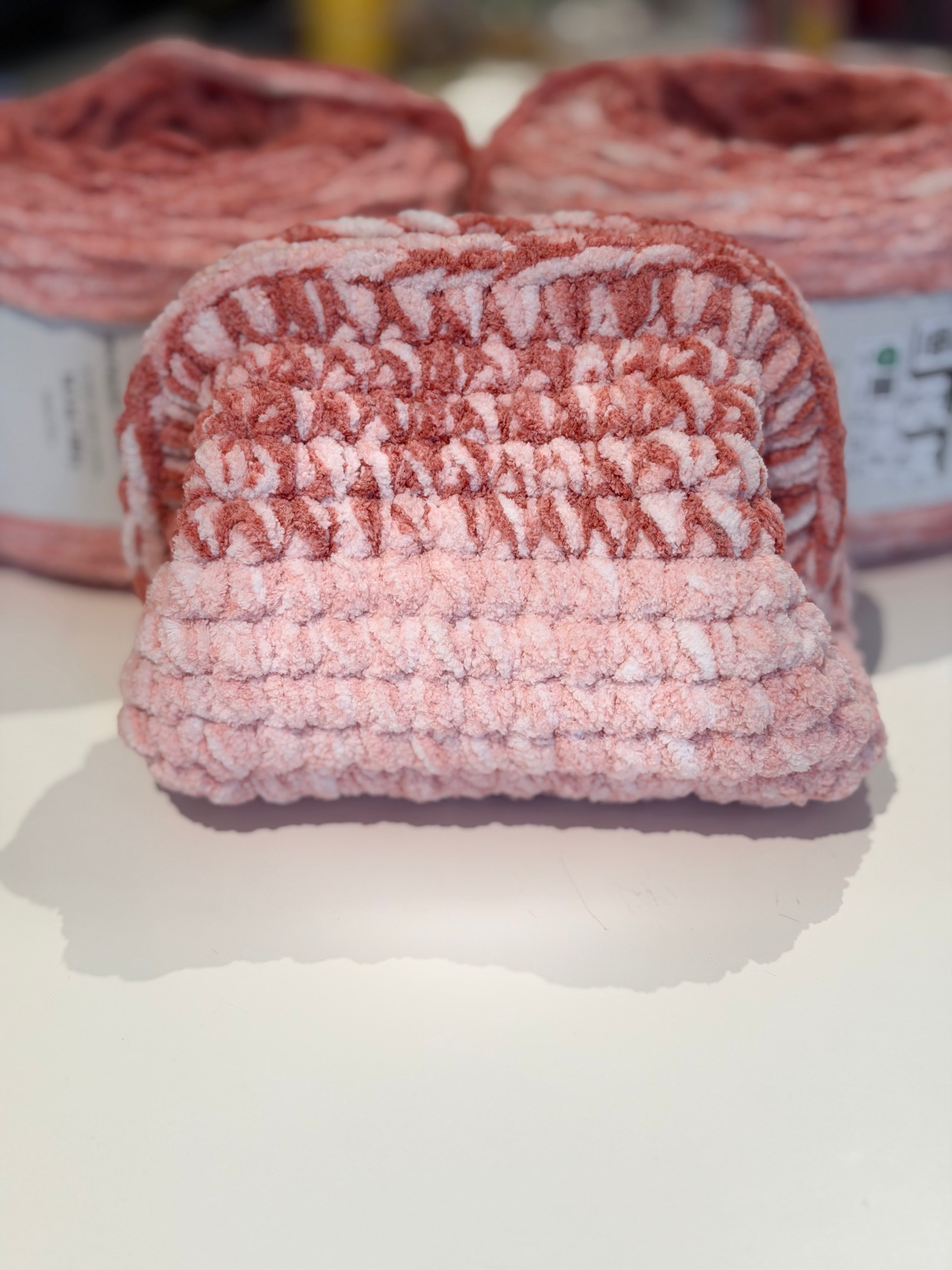 Velvet Beauty Pouch — 16 cm